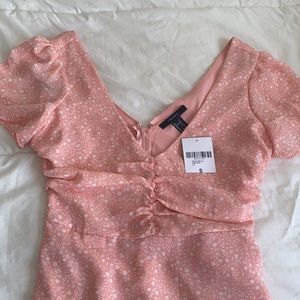 ROSE COLORED FLORAL DRESS WITH TAGS